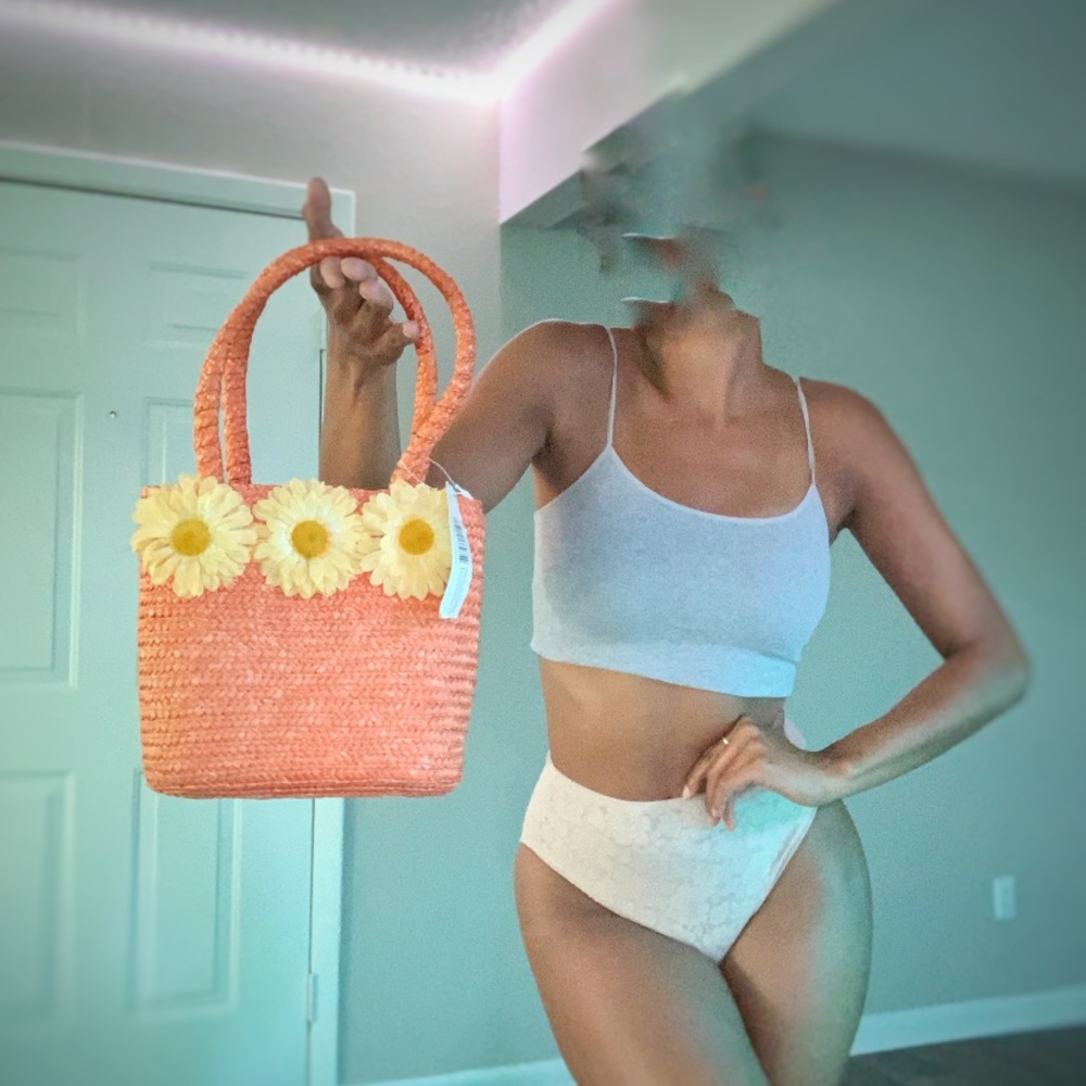 Vintage flower basket purse